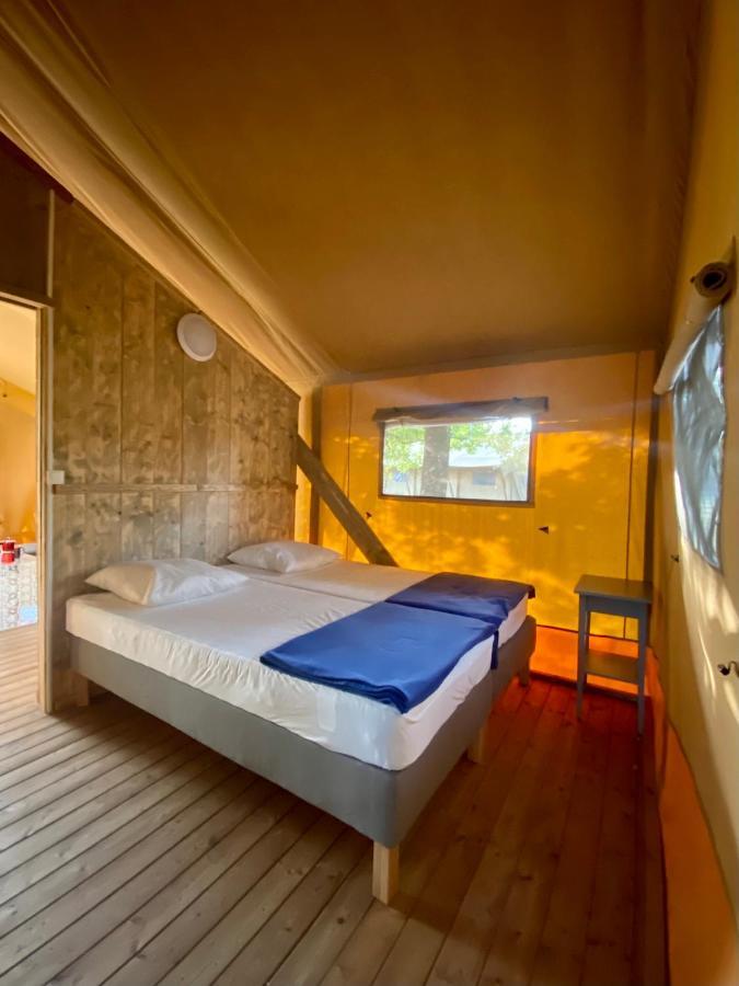 Camping La Kahute - Tente Lodge Au Coeur De La Foret Carcans Eksteriør bilde