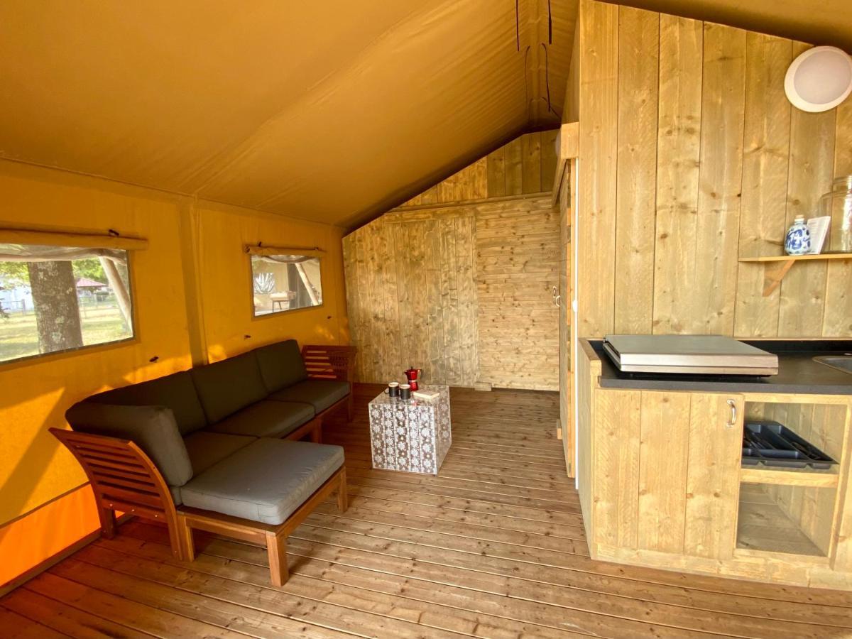 Camping La Kahute - Tente Lodge Au Coeur De La Foret Carcans Eksteriør bilde