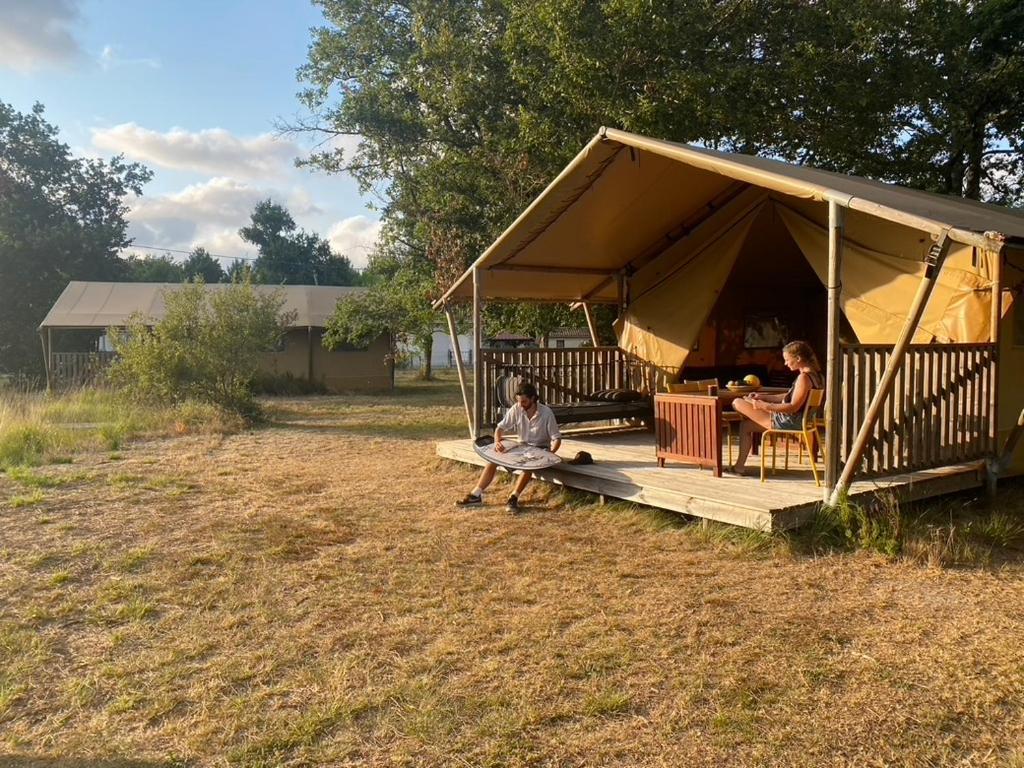Camping La Kahute - Tente Lodge Au Coeur De La Foret Carcans Eksteriør bilde
