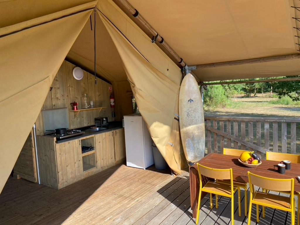 Camping La Kahute - Tente Lodge Au Coeur De La Foret Carcans Eksteriør bilde