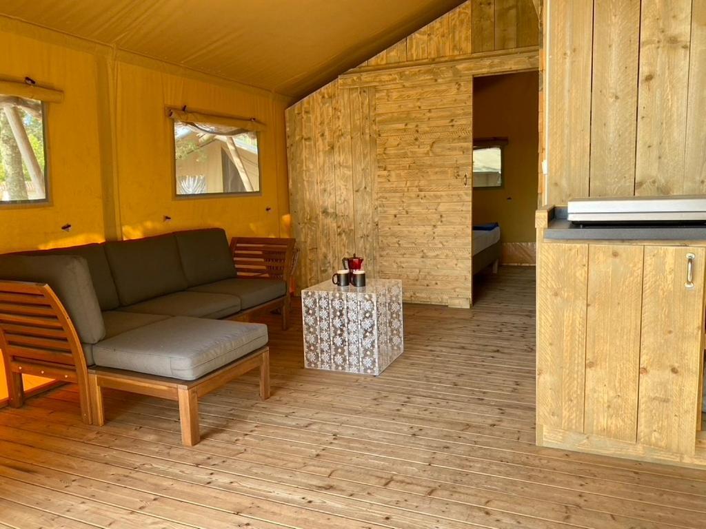Camping La Kahute - Tente Lodge Au Coeur De La Foret Carcans Eksteriør bilde